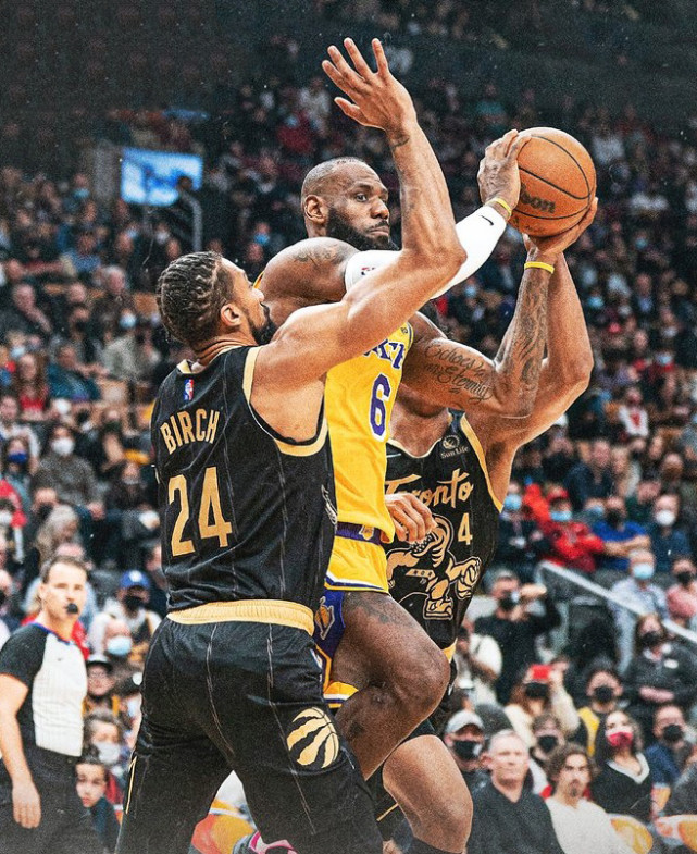 V5横扫KT，Inspired完成史诗逆转焦点之战半决赛，点燃全场激情