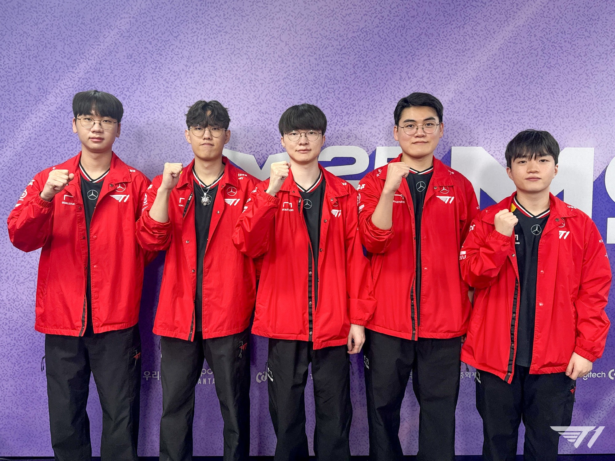 开云-T1横扫IG，Crisp团战一打五宿敌对决半决赛，锁定晋级资格的简单介绍