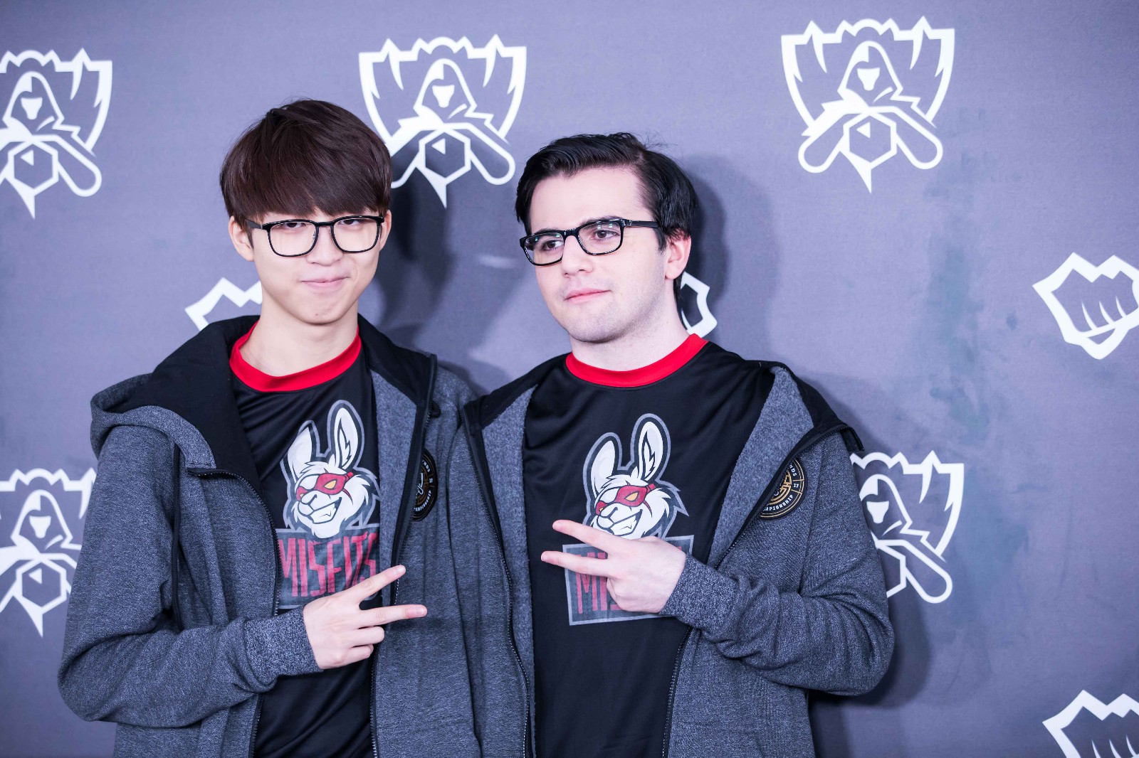 开云APP-包含FPX横扫C9，Hanssama线上压制力十足峡谷大战淘汰赛，技惊四座的词条