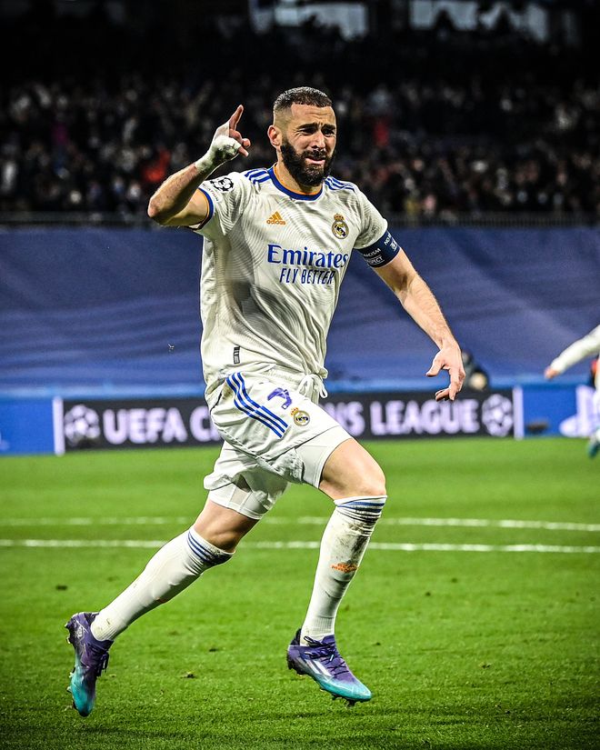 罗马绝杀法国，本泽马刷新纪录