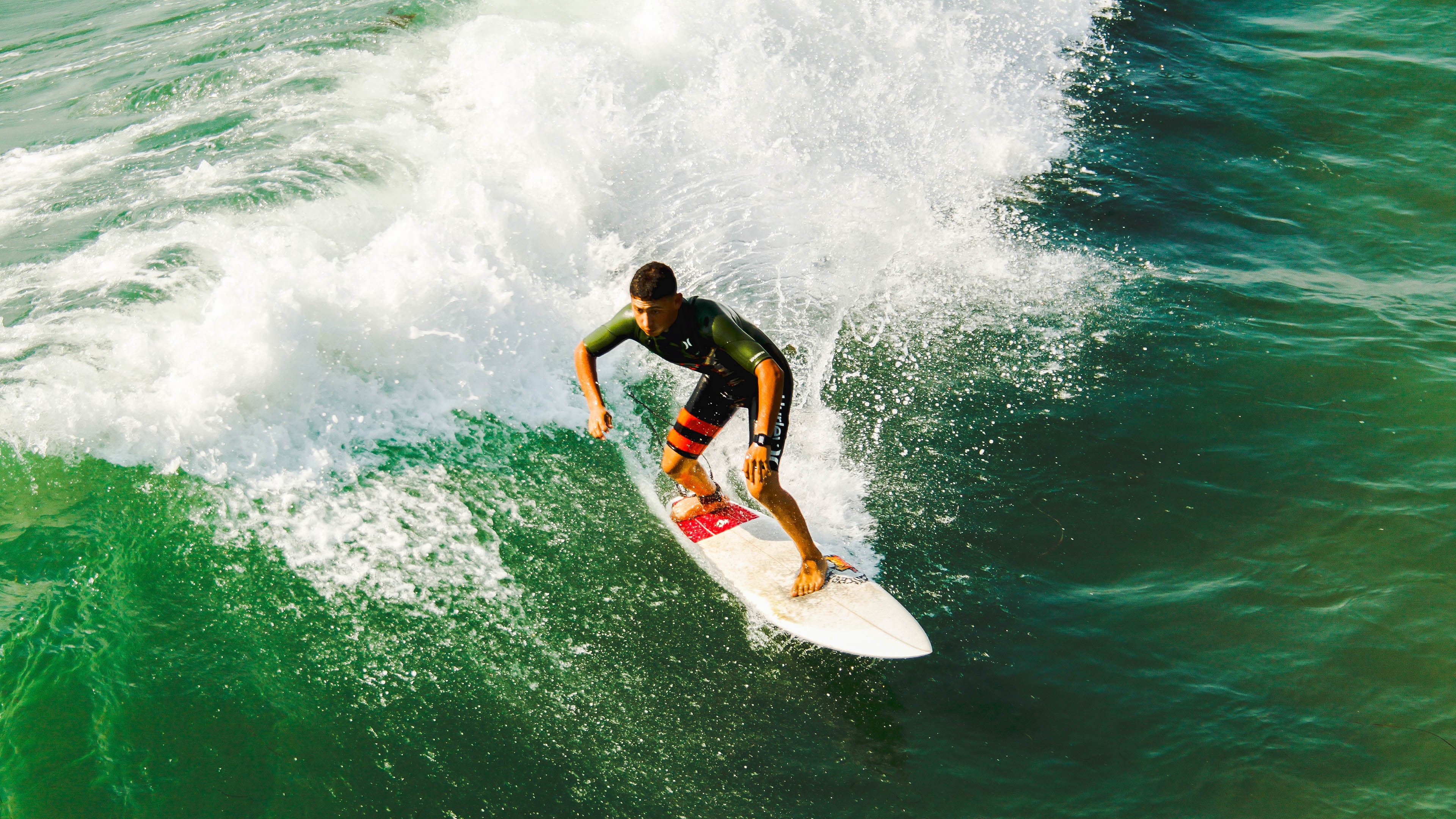 开云官网-门神拉亚一战封神！伊朗加时绝杀哥伦比亚，亚洲铁骑昂首挺进争冠战